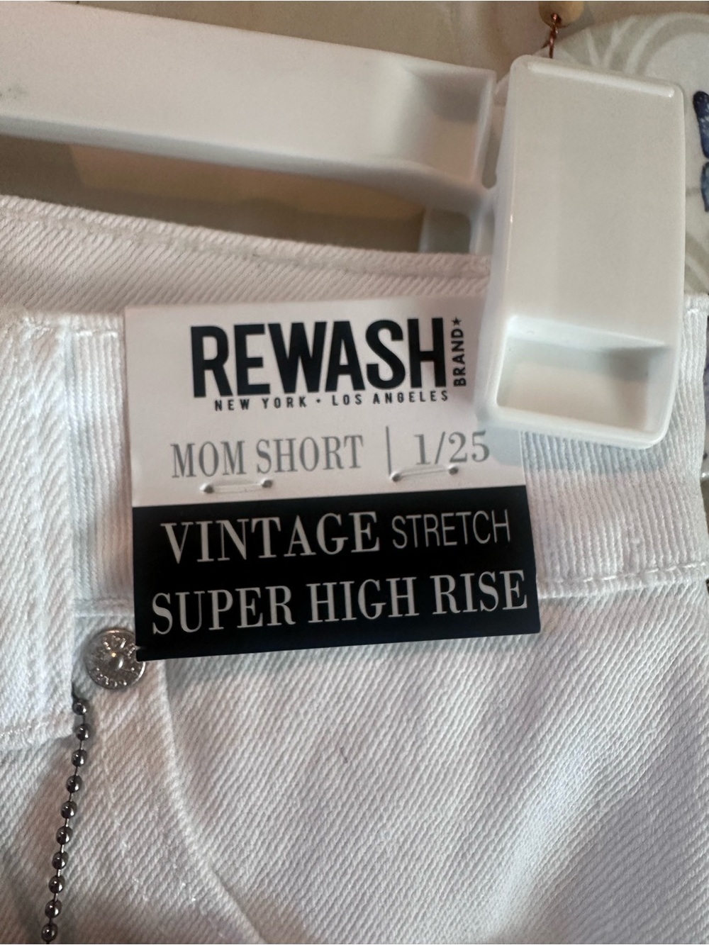 REWASH White Denim Mom Shorts NWT Super High Rise Distressed Size 1/25 - Picture 3 of 5